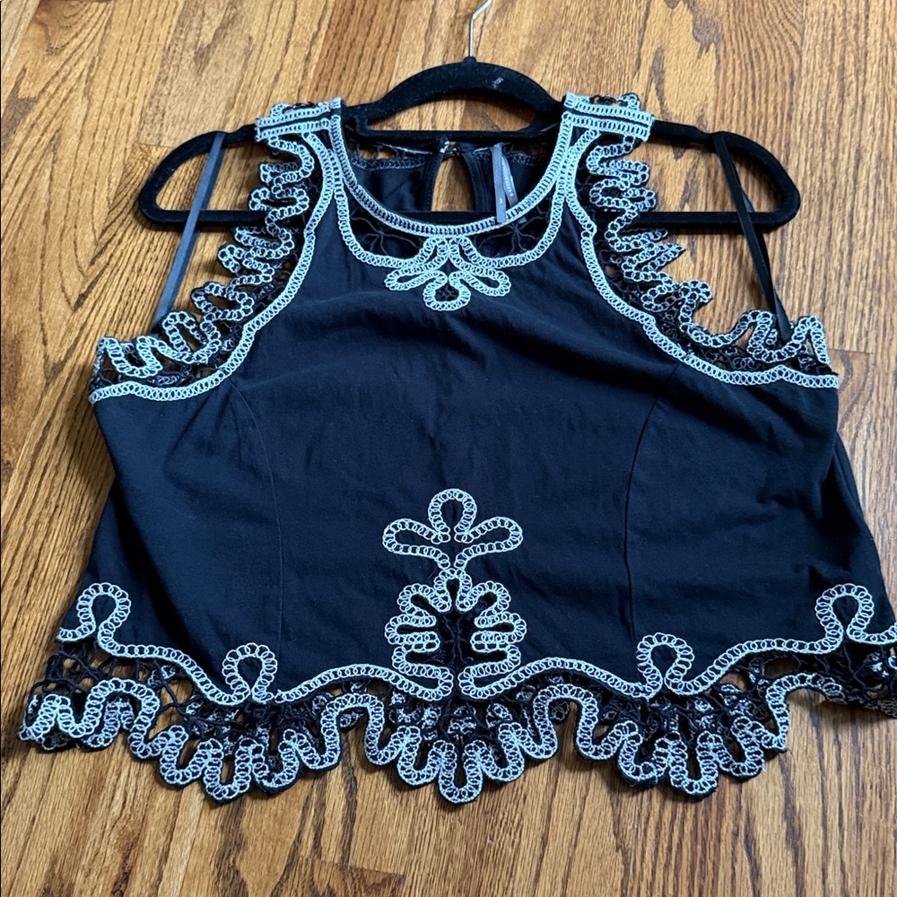 EUC BY ANTHROPOLOGIE Black Tank with Open Lace White Crochet Trim Embroidered - Picture 5 of 7